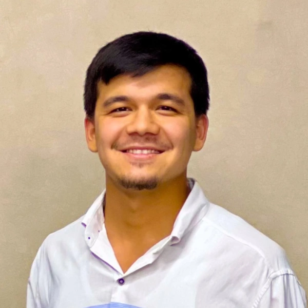 Абдукаххоров Бобур